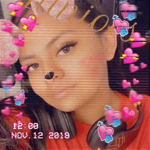 Meet your Posher, Laysa